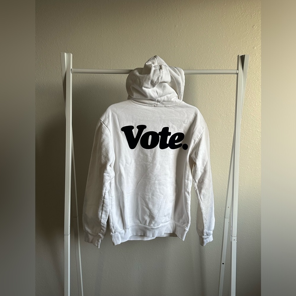 TALENTLESS - WOMENS HOODIE - VOTE - M